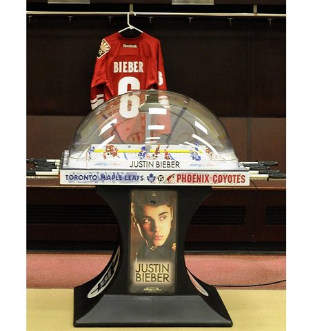 Justin Bieber Bubble Hockey Game - Maple Leafs vs Coyotes - 2012
