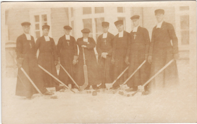 La Malbaie Fathers - Quebec - Priesthood Ice Hockey - 1928