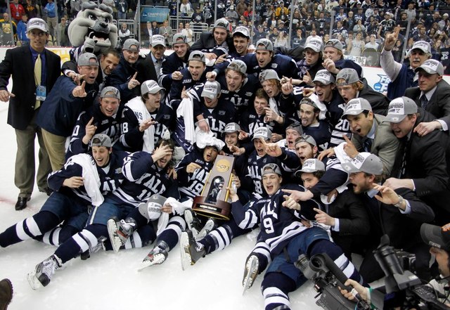 Yale Bulldogs - NCAA Ice Hockey Champions - 2013