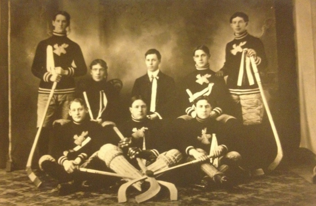 Antique Ice Hockey Team - 1905 - Moosehead Jersey's