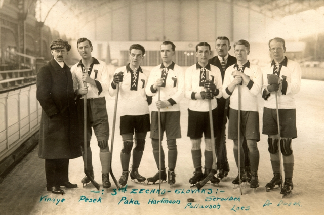 1920 Czechoslovakia Olympic Hockey Team - Bronze Medal Winners