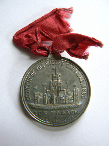 1885 Montreal Winter Carnival Souvenir Coin / Medallion - side a