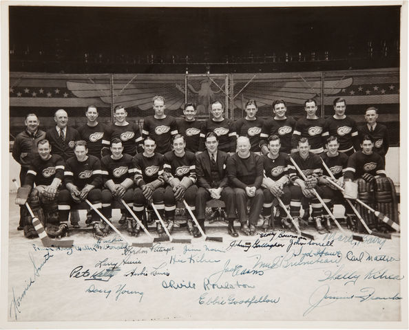 Detroit Red Wings - Stanley Cup Champions - 1937 - Autographed