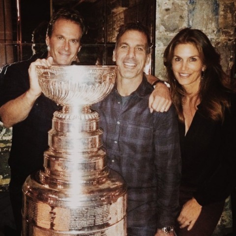Rande Gerber , Cindy Crawford &  Chris Chelios with Stanley Cup