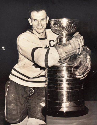 Teeder Kennedy Hugs The Stanley Cup - 1951 Toronto Maple Leafs