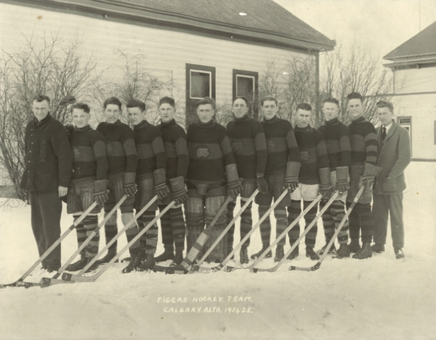Calgary Tigers Hockey Team 1924