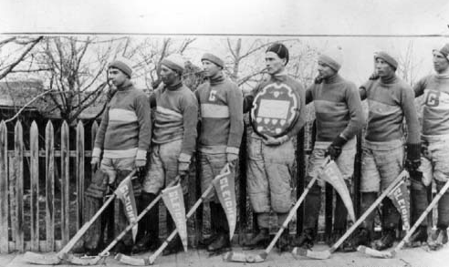 Gleichen Ice Hockey Team - Ashdown Shield Winners 1913
