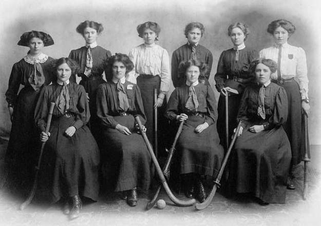 Montgomery Ladies Hockey Team - Wales 1909