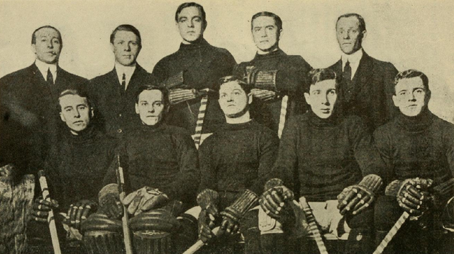 New York Wanderers Hockey Team / Wanderers of New York City 1910