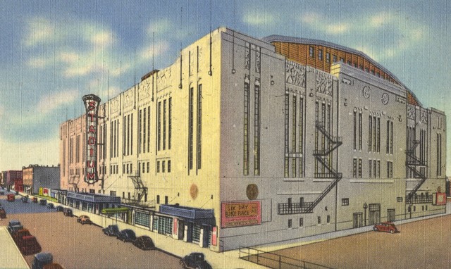 Chicago Stadium - The Madhouse on Madison 1950