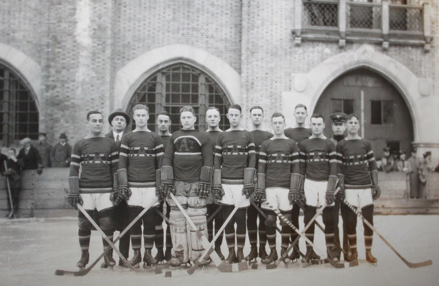 West Point Military - Army Black Knights Men's Ice Hockey 1924