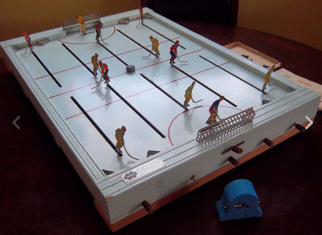 Vintage Table Hockey Game - Mieg's Cresta 1950s