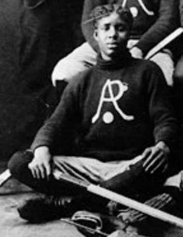 Sam Agee of the Riazons / Renzoni Hockey Team - Yukon 1910