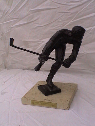 Hockey Figure Bronze S Kelsey 1976 1