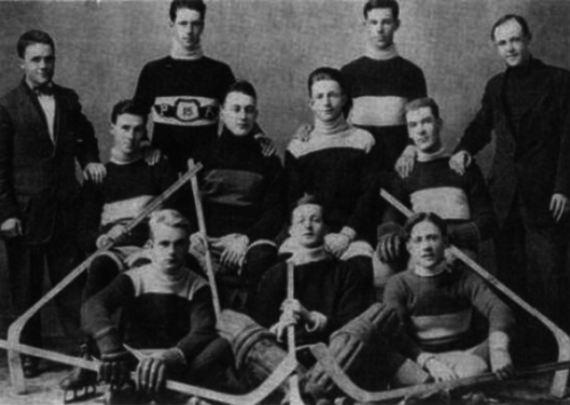 Pictou Hockey Team 1915