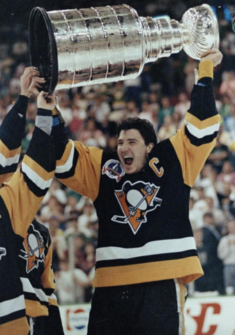 Mario Lemieux with The Stanley Cup 1991