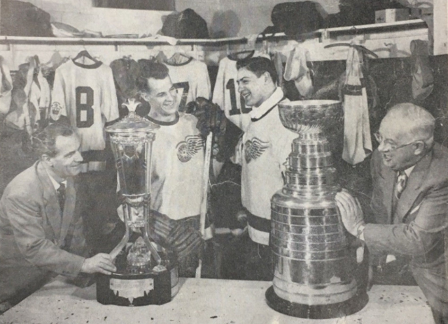 Tommy Ivan, Gordie Howe, Terry Sawchuk & Jack Adams with the Stanley Cup 1951
