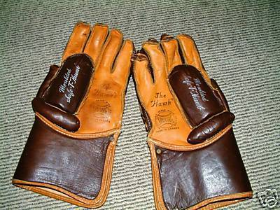 Hockey Gloves 1940s B