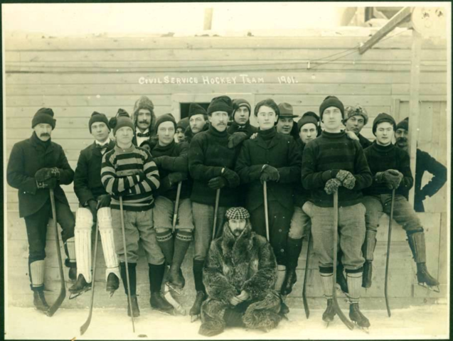 Dawson City Civil Service Hockey Team 1901 Yukon Territory