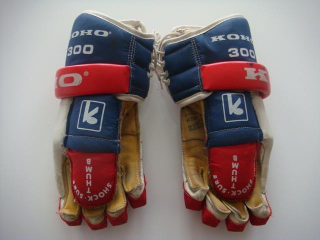 Hockey Gloves 1980s 2