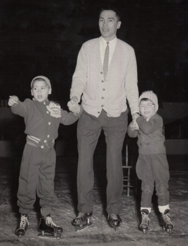 Toronto Maple Leafs Legend George Armstrong with his kids Brian & Betty 1950s