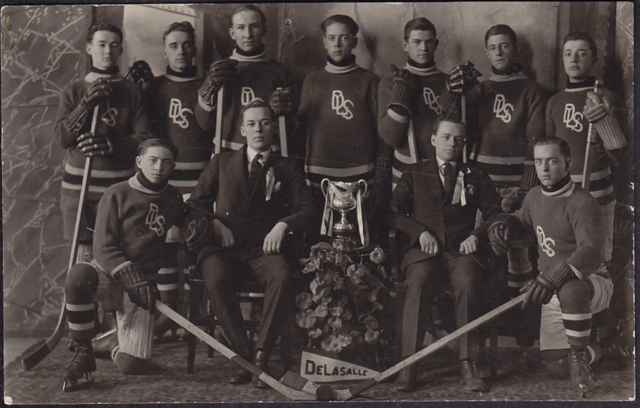 De La Salle College Hockey Team 1920
