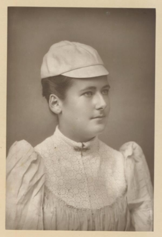 Lottie Dod 1892 English Sportswoman and Field Hockey Pioneer