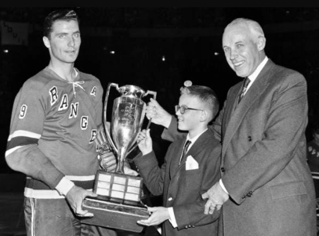 Andy Bathgate 1959 Hart Memorial Trophy Winner
