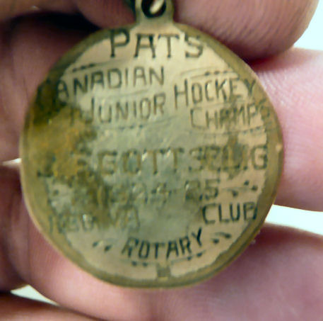 Ice Hockey Medal 1925 Gold Medal given to Johnny Gottselig - Regina Pats