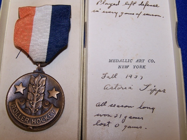 Hockey Medal 1937 1c