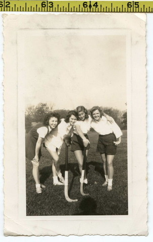 Field Hockey Goddesses Photo 1945 