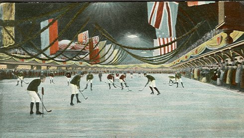 Hockey Postcard Victoria Skating Rink In Montreal