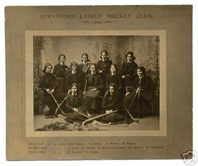Hockey Postcard 1909 Stratford Ladies Hockey Club