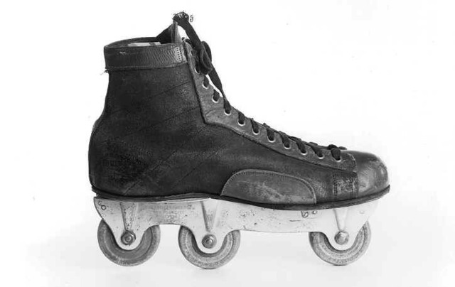 Inline Hockey Skate - 1910 