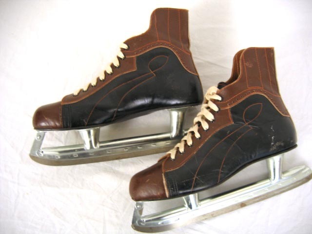 Ice Hockey Skates 1950s  Daoust