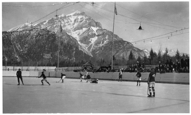 Hockey Photo 1923 Banff