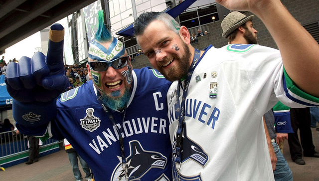 Vancouver Canucks Fans with Face Paint 1