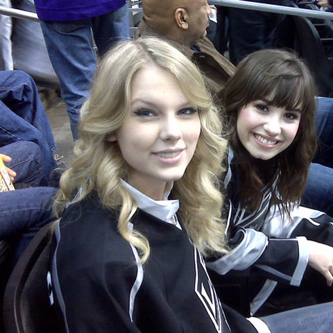Taylor Swift at a Los Angelas Kings Game