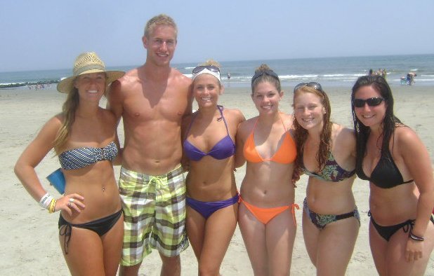 Jeff Carter Shirtless on Beach with Girlfriends