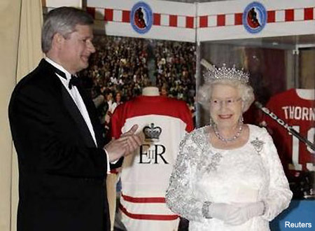 Queen Elizabeth with Prime Minister Harper in Toronto for HHOF
