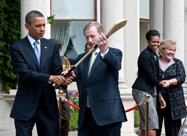 Barack Obama learns to Hold a Hurling Stick from Enda Kenny