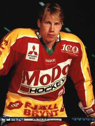 Peter Forsberg in 1991 while playing with Modo Hockey