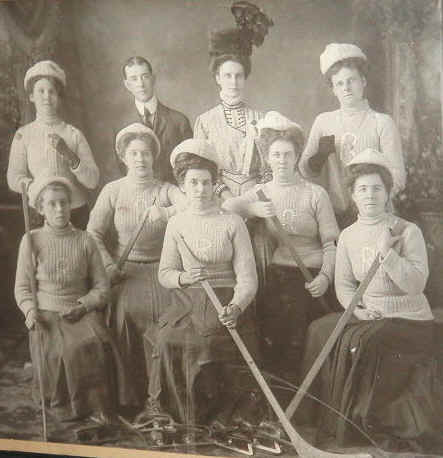 Womens Ice Hockey Team 1890s