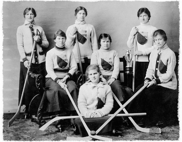 Queens University Womens Ice Hockey Team with Trophy - 1917