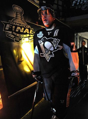 Evgeni Malkin Retuning To The Ice in Stanley Cup Final