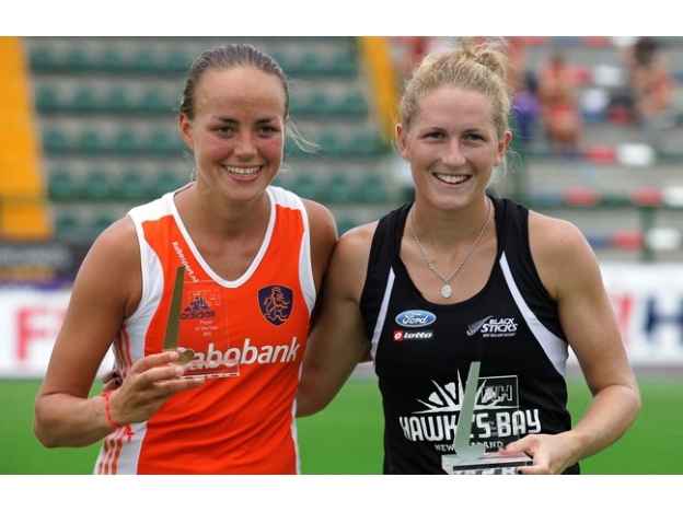 Maartje Paumen & Stacey Michelsen - 2011 FIH Players of the Year
