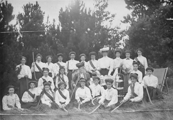 Bishop Spencer College - Women's Field Hockey Team - 1904