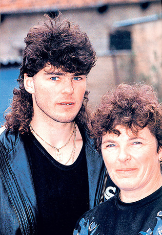 Mullet returning! Jaromir Jagr gives in, growing out hair again at age 43 