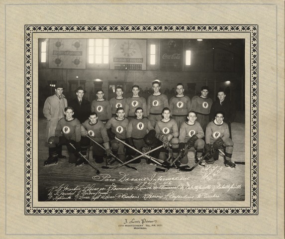 Parc Decarie Intermediaire - Ice Hockey Team - 1946