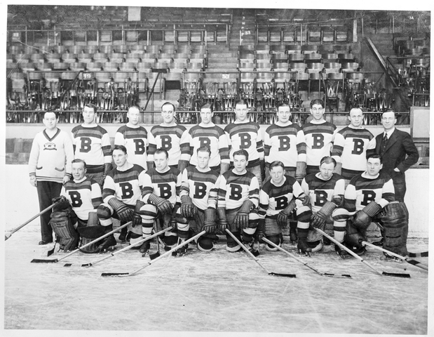 Boston Bruins - Team Photo - Boston Garden - 1932-33 Season